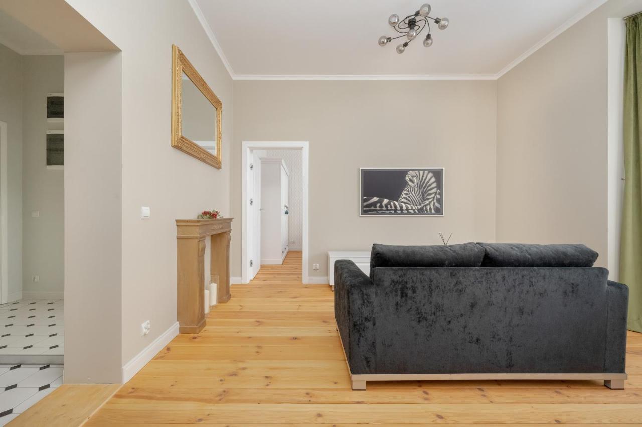 Aesthetic One Bedroom Apartment In Wroclaw By Noclegi Renters Экстерьер фото
